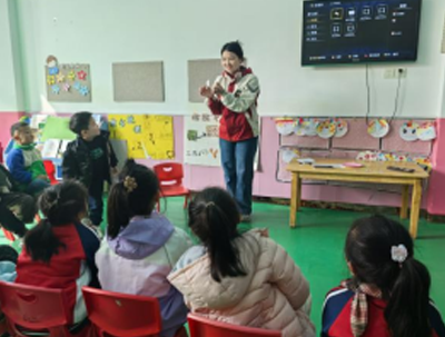 爱心送教手拉手 真情帮扶心连心