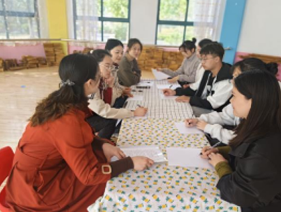 爱心送教手拉手 真情帮扶心连心